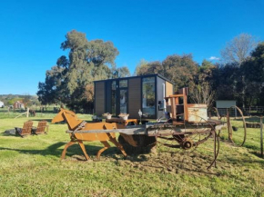 JBJK Homestead by Tiny Away